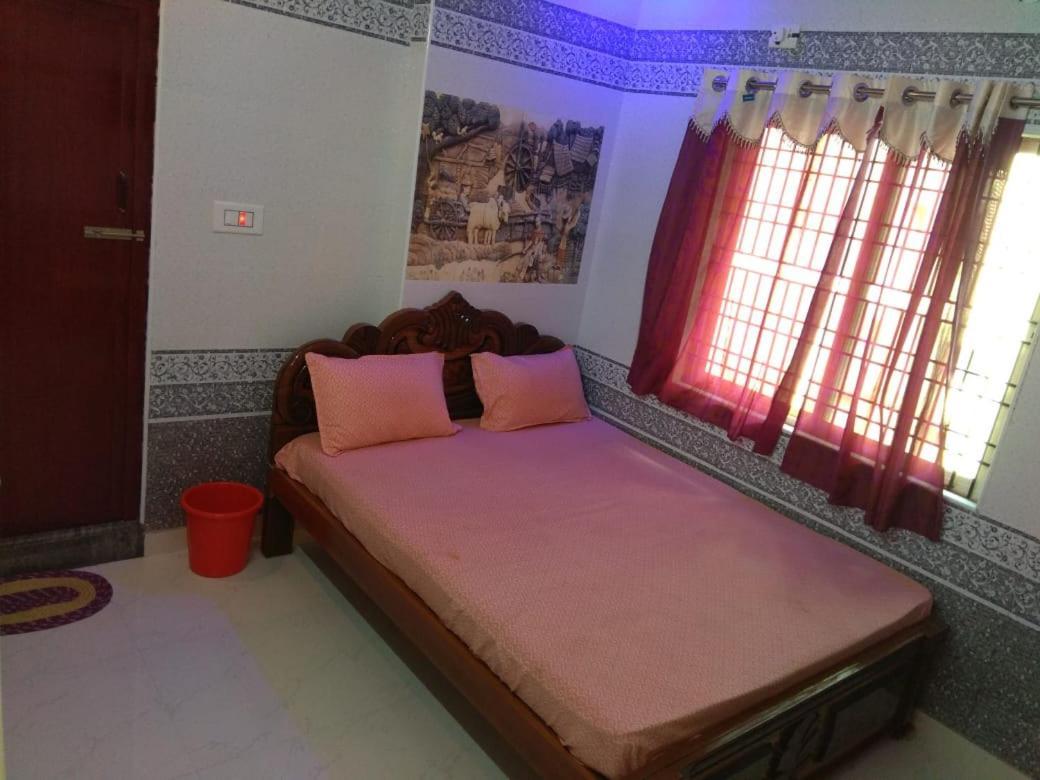 Sri Priya Lodge Dharmapuri Екстериор снимка